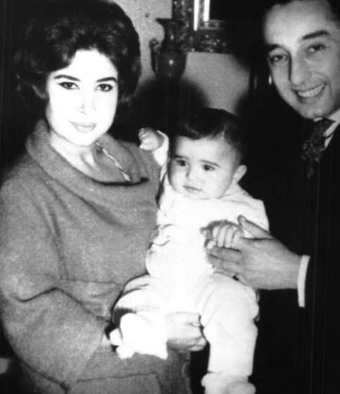 الملكة ناريمان و زوجها الثانى الدكتور أدهم النقيب و ابنهما أكرم النقيب